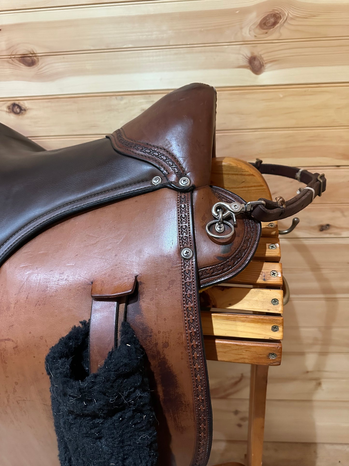 19” Double Creek Saddlery Buena Vista Saddle Model 104