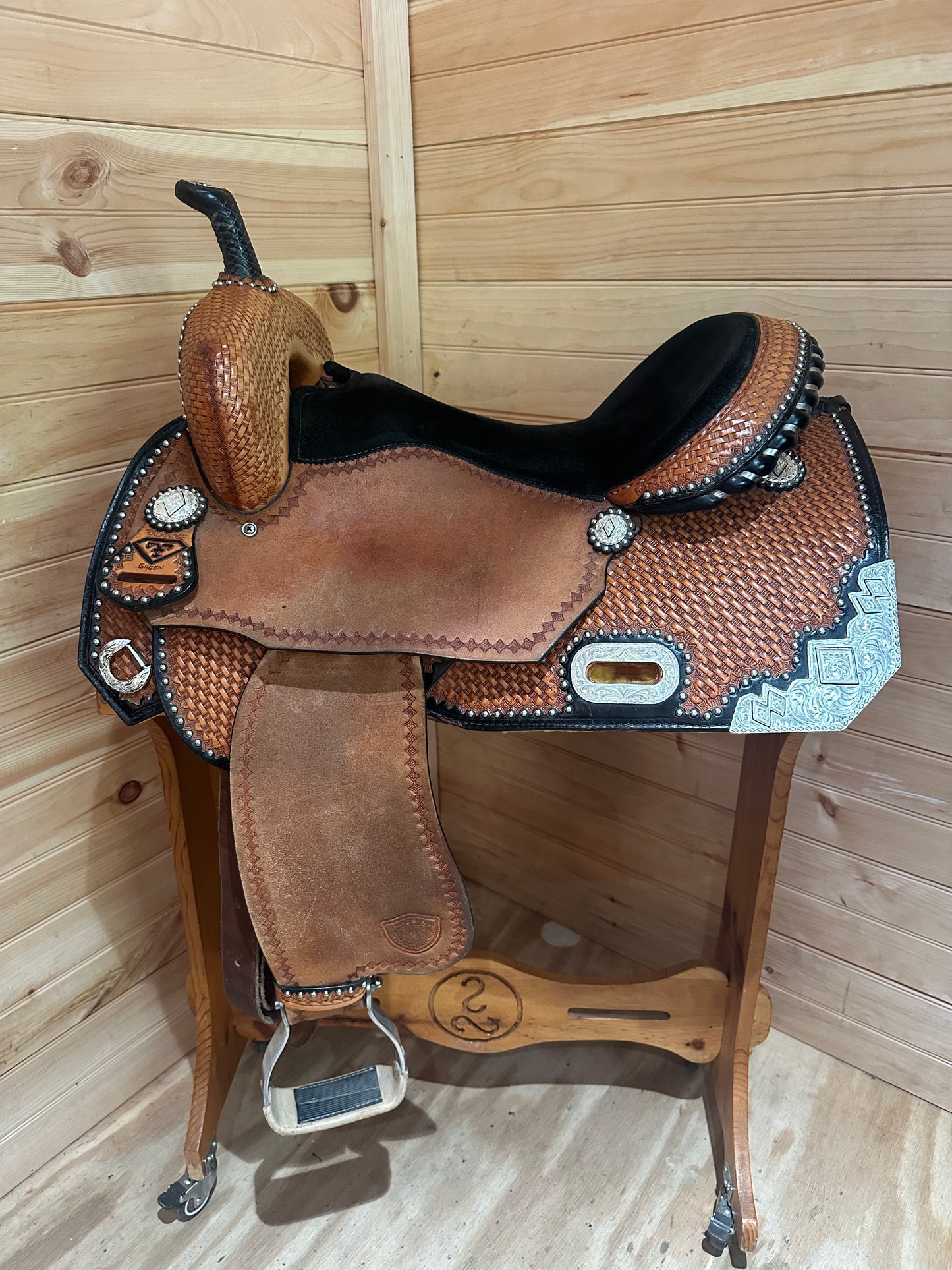 16” Tex Tan Talmadge Green Diamond Barrel Saddle Model 08-8927NA6