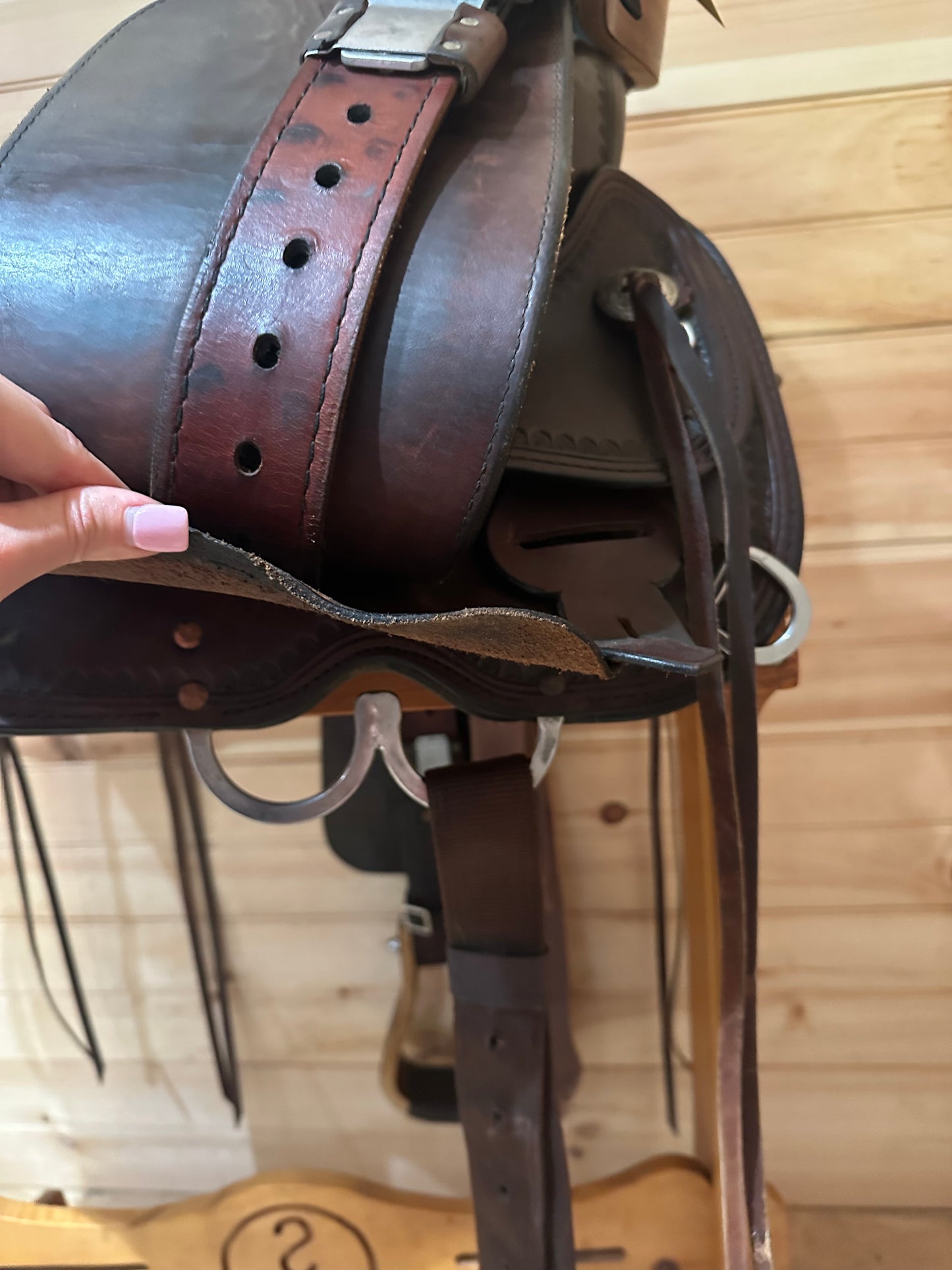16” Circle Y Omaha Flex2 Western Trail Saddle Model 1554