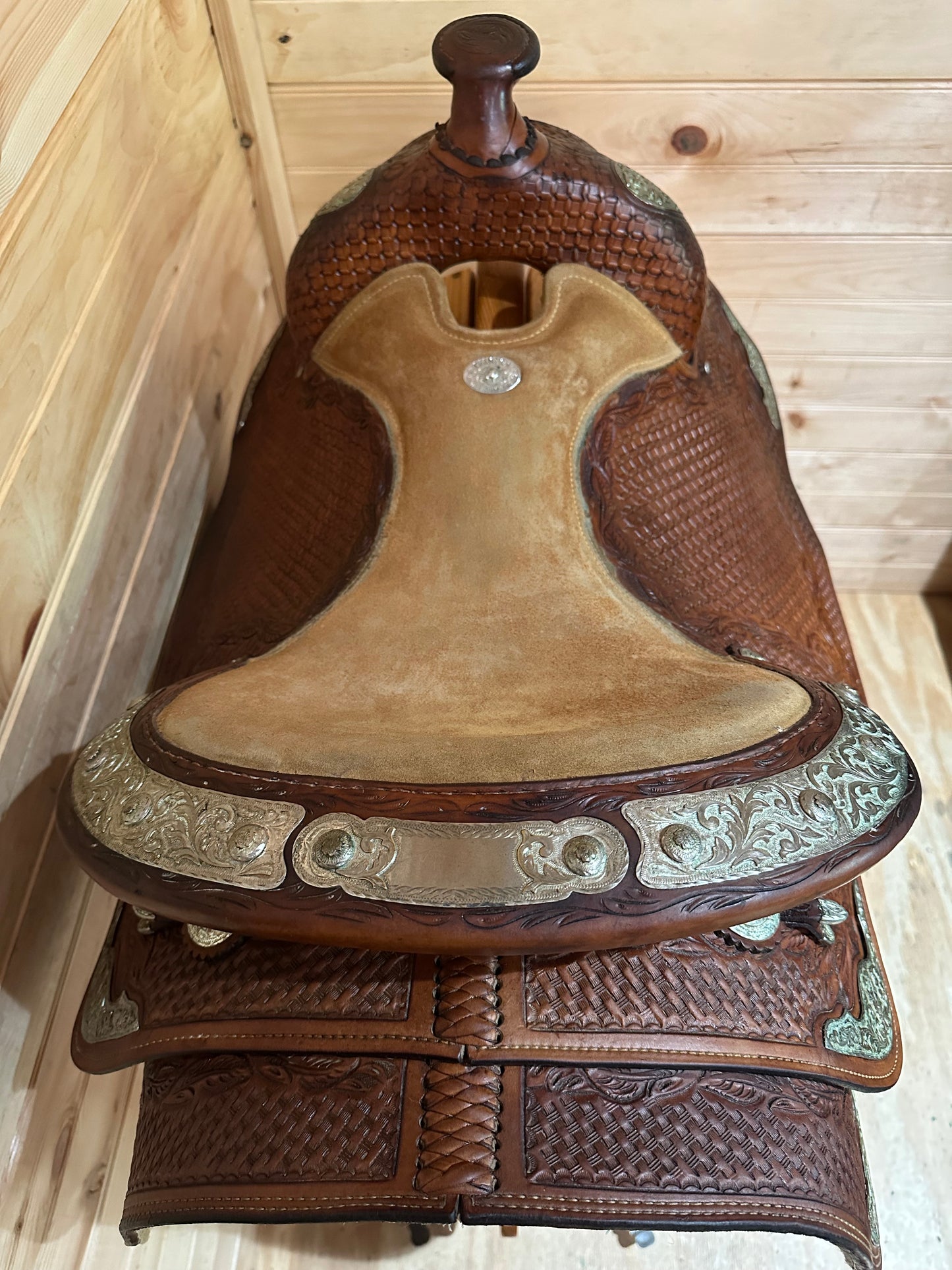 16” Champion Turf Western Show Saddle