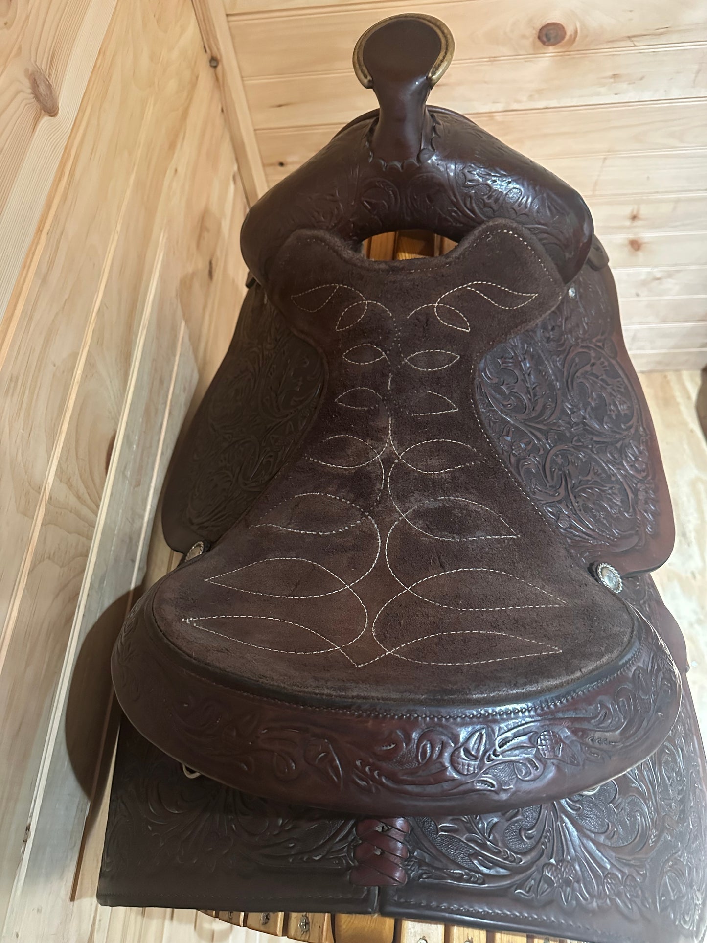16” Circle Y Park & Trail Western Saddle Model 2106