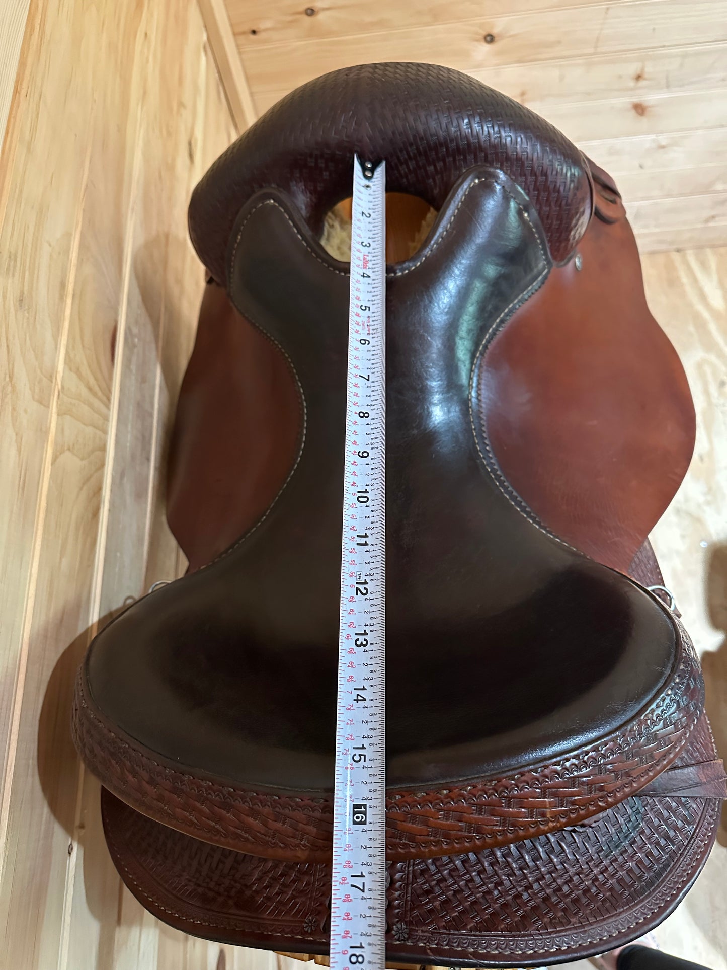 16” Crates Equi-Fit Arabian Endurance Trail Saddle Model 2192