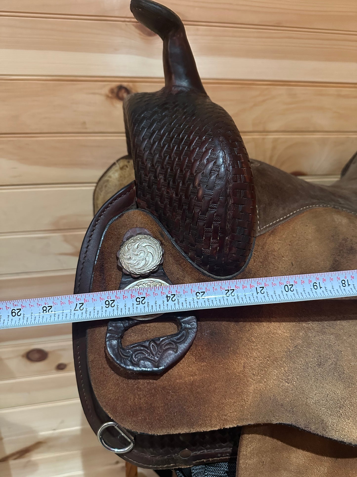 16” Circle Y Team Penner Western saddle Model 2634