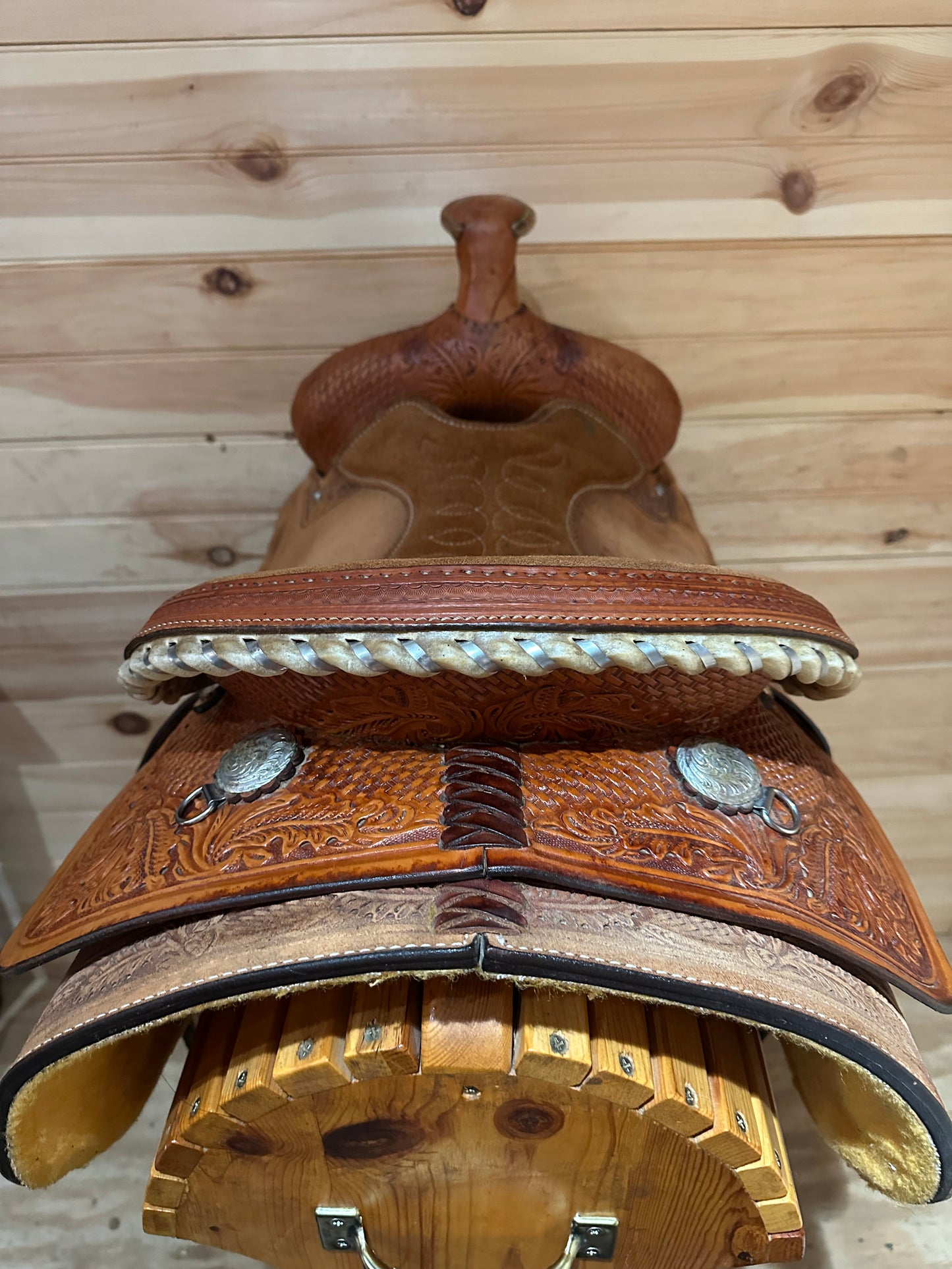 16” Circle Y Roping Western Saddle Model 1211