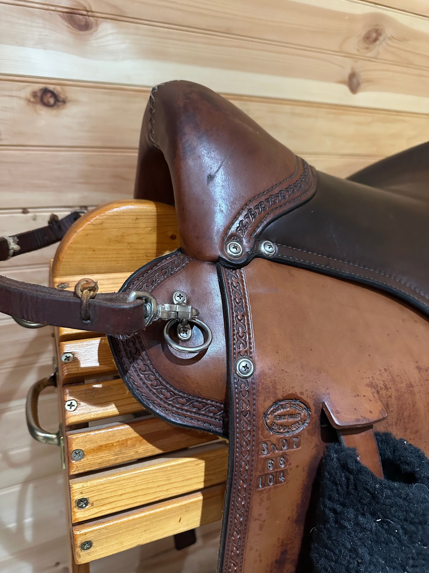 19” Double Creek Saddlery Buena Vista Saddle Model 104