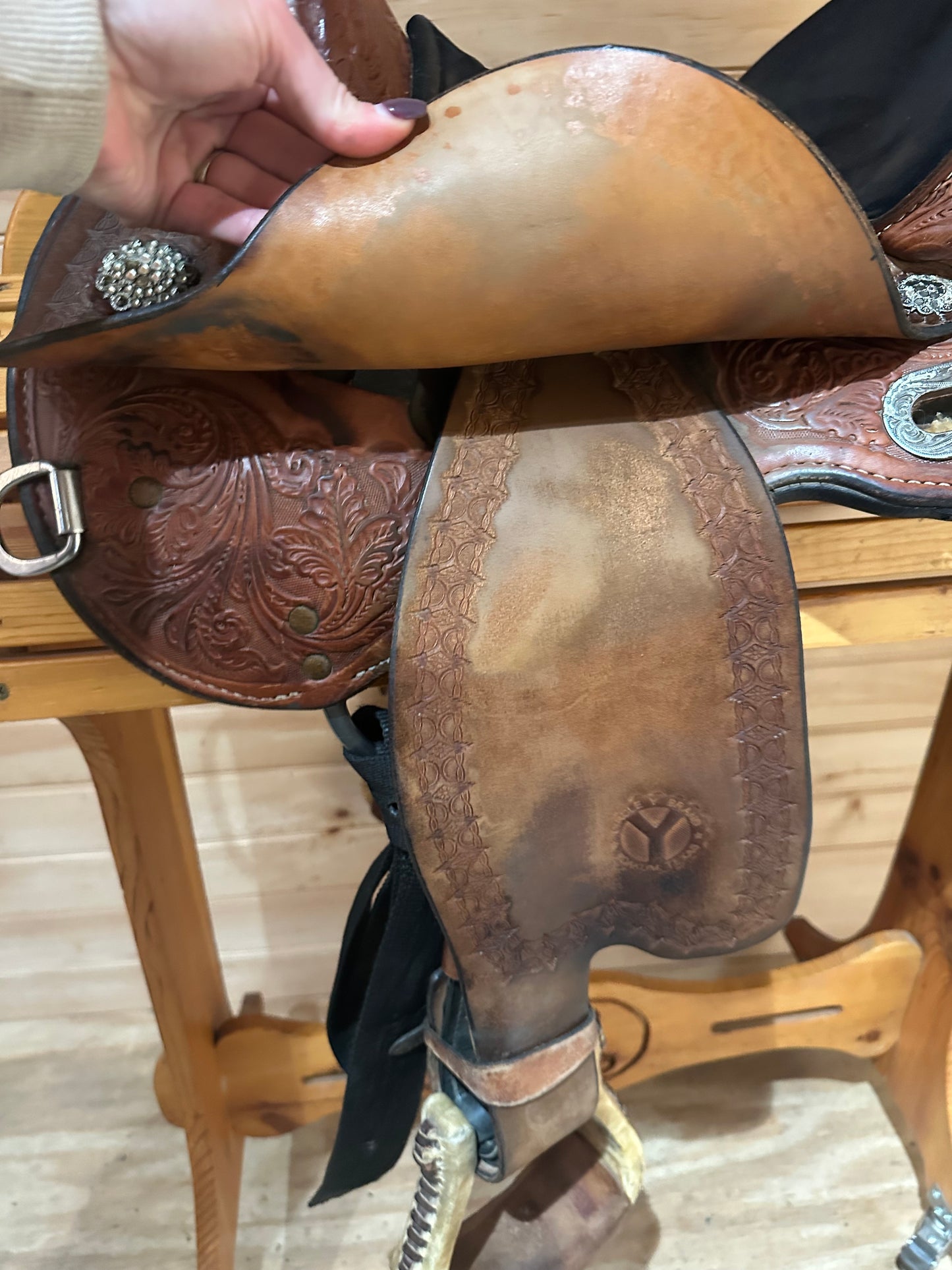 13.5” Circle Y Flex2 Kelly Kaminski Blaze Barrel Racing Saddle Model 1528