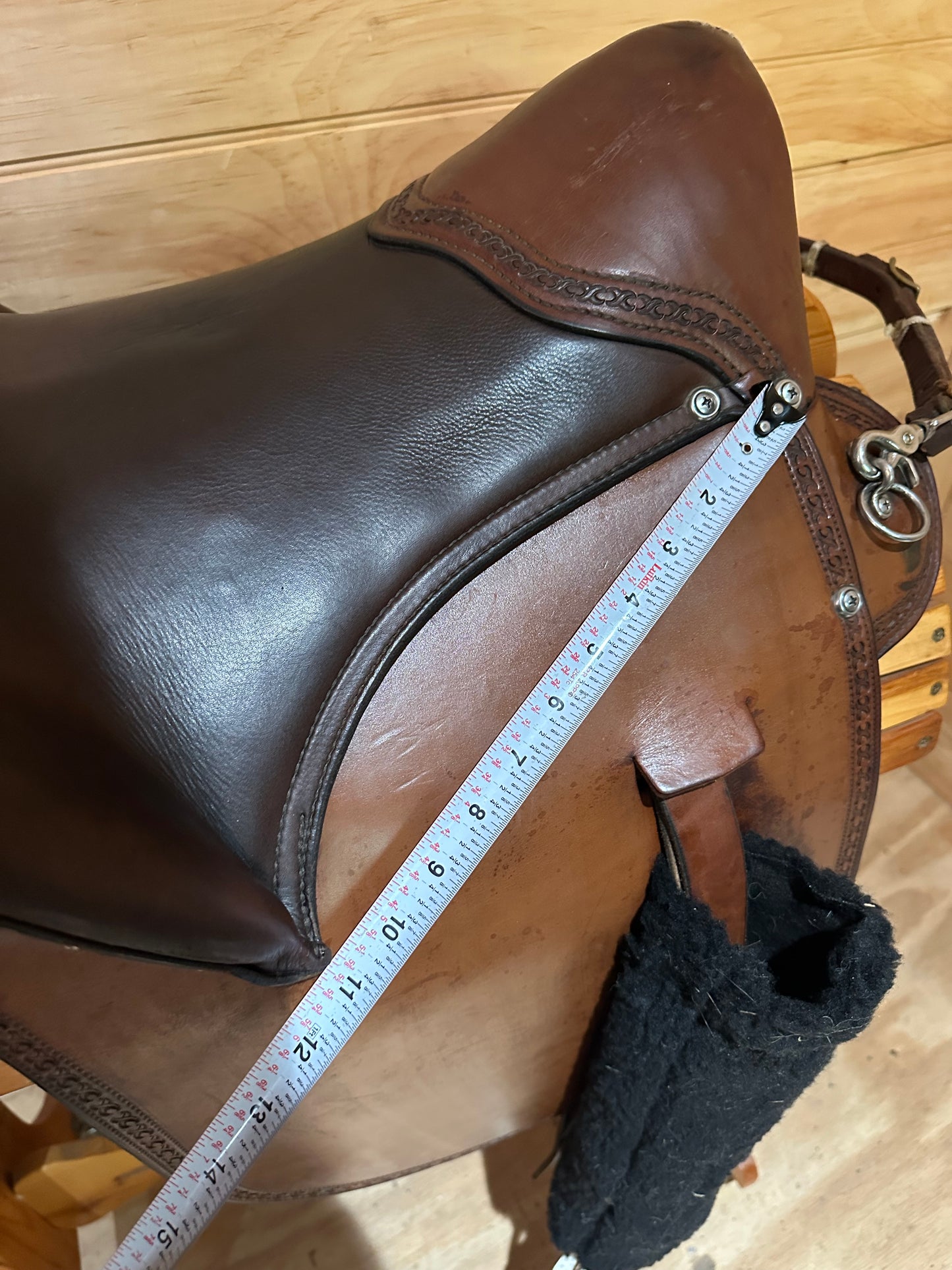 19” Double Creek Saddlery Buena Vista Saddle Model 104