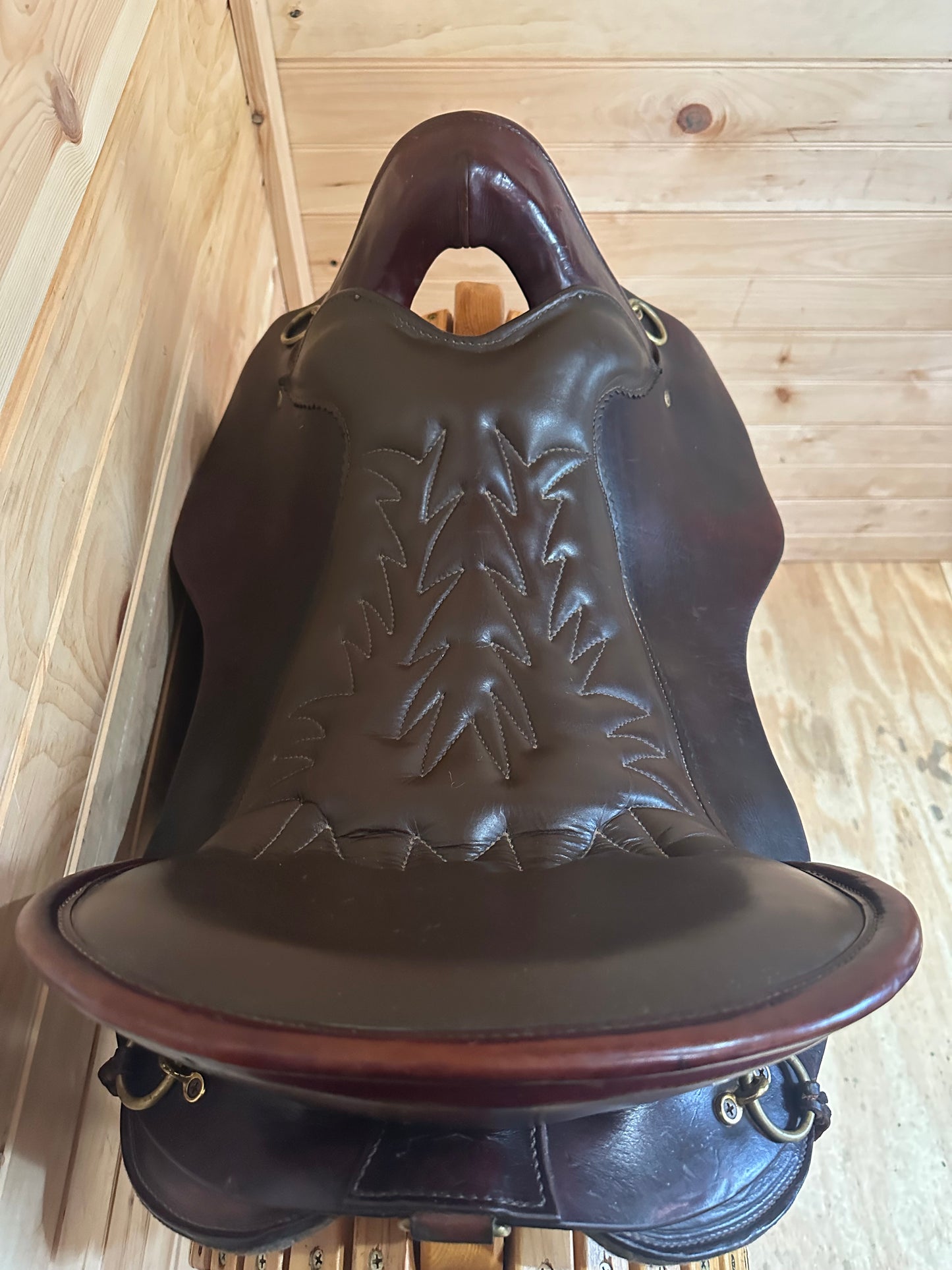 17.5” Tucker River Plantation Endurance Trail Saddle Model 136