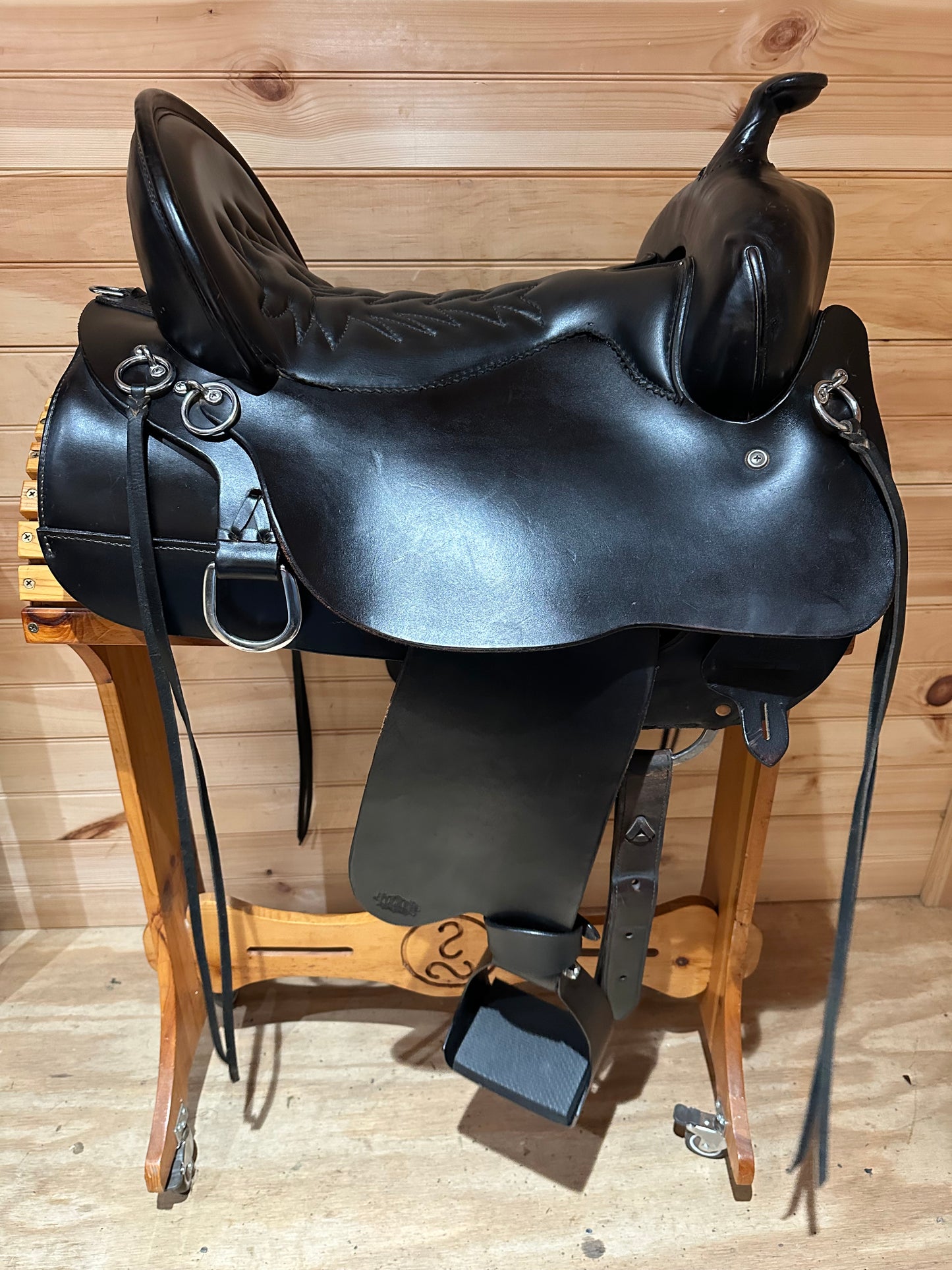 16.5” Tucker Buffalo Trail Western Saddle Model 270