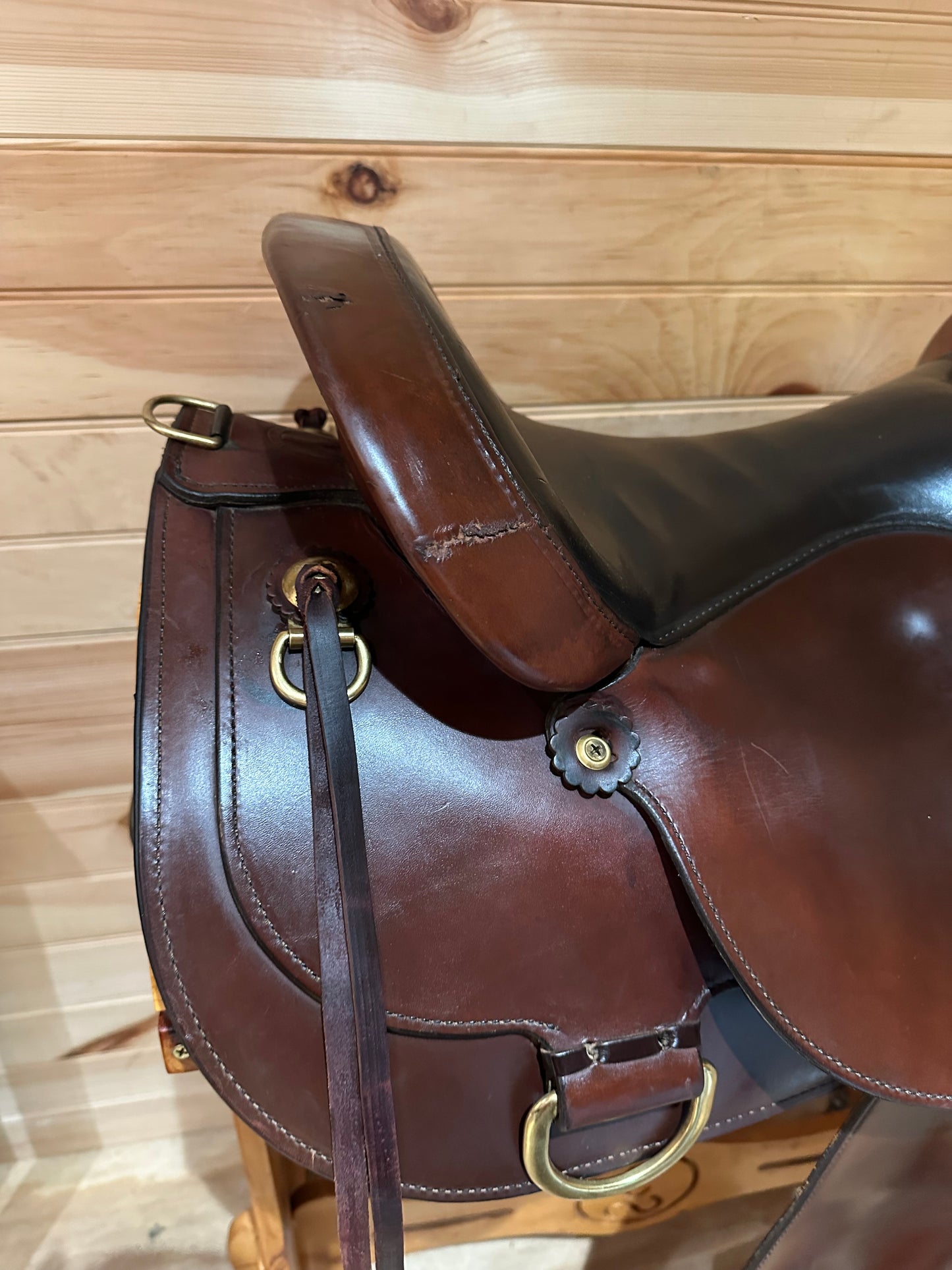 15” Circle Y Flex-Lite Western Trail Saddle Model 1650