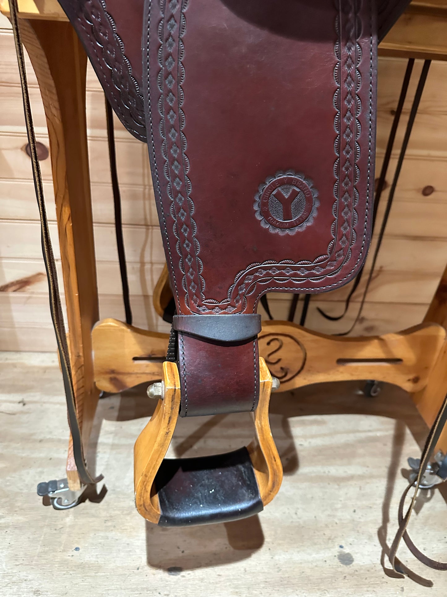 16” Circle Y Flagstaff Flex-Lite Western Trail Saddle Model 1571