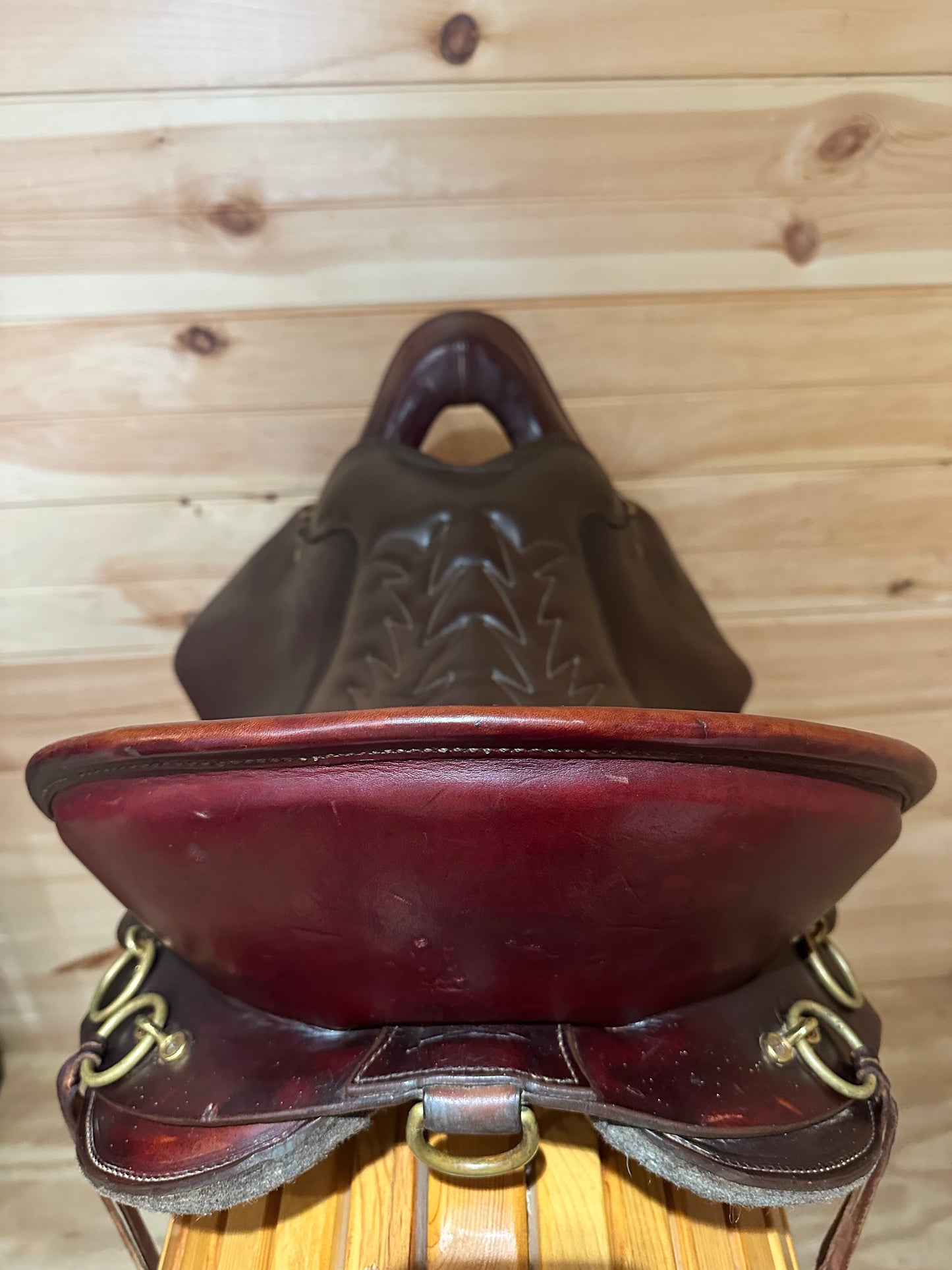 17.5” Tucker River Plantation Endurance Trail Saddle Model 136
