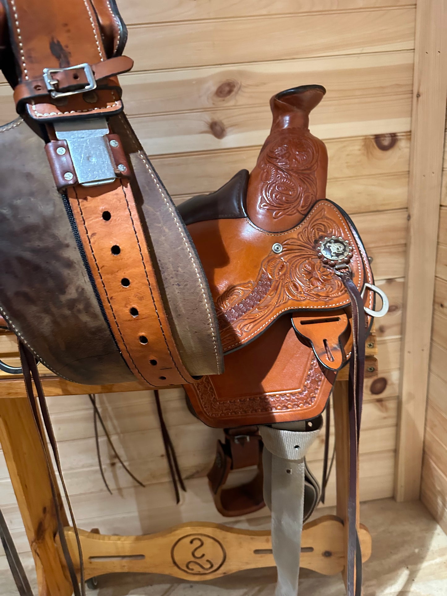 16” Circle Y Walnut Grove Flex2 A-fork Western Trail Saddle Model 1157