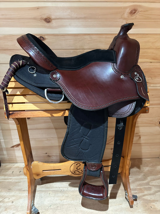 16” Crest Ridge Saddlery Sentry Lite Western Trail Saddle