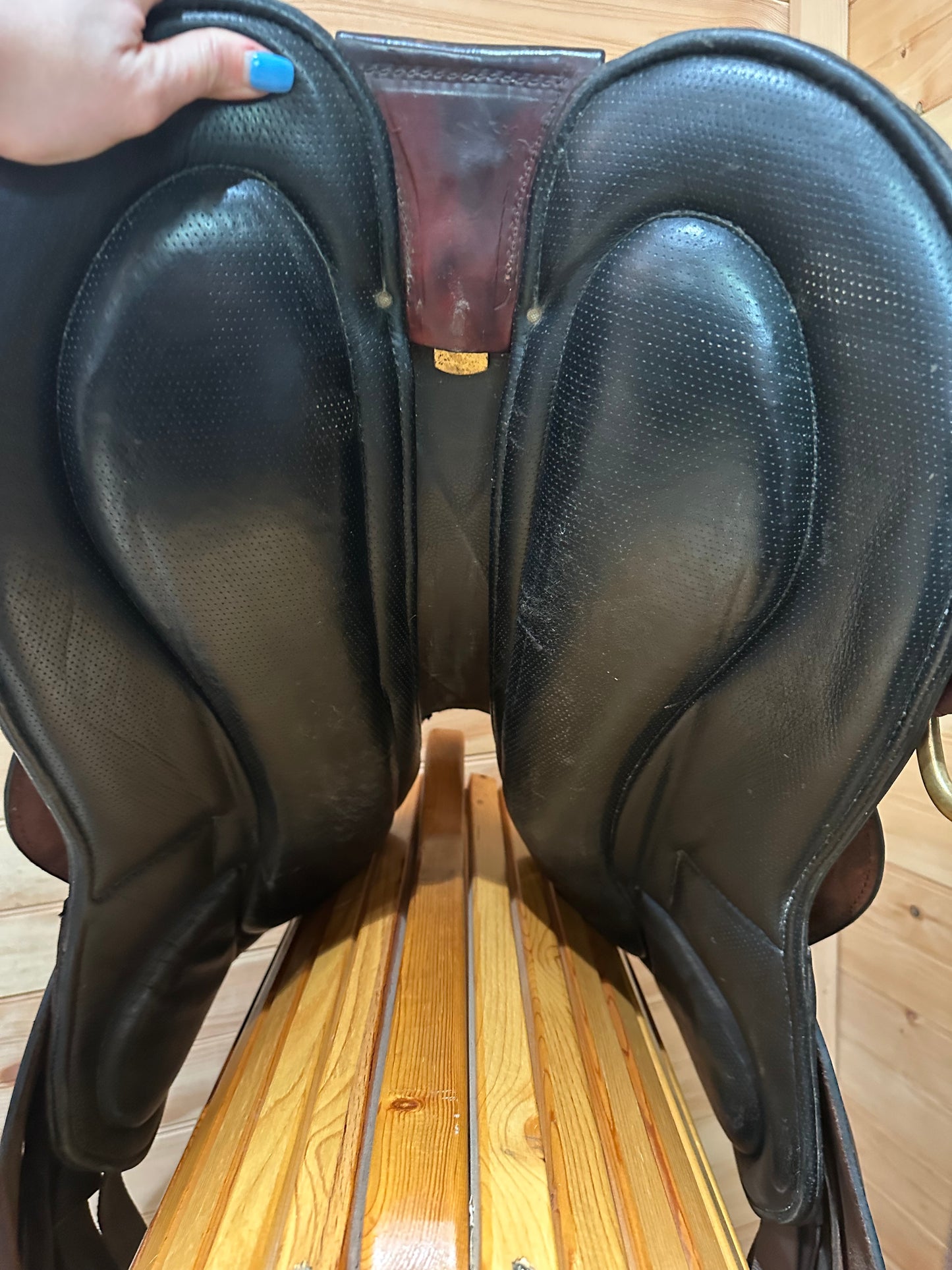 18” Big Horn Sil-Cush Flex Endurance trail saddle Model 1685.8
