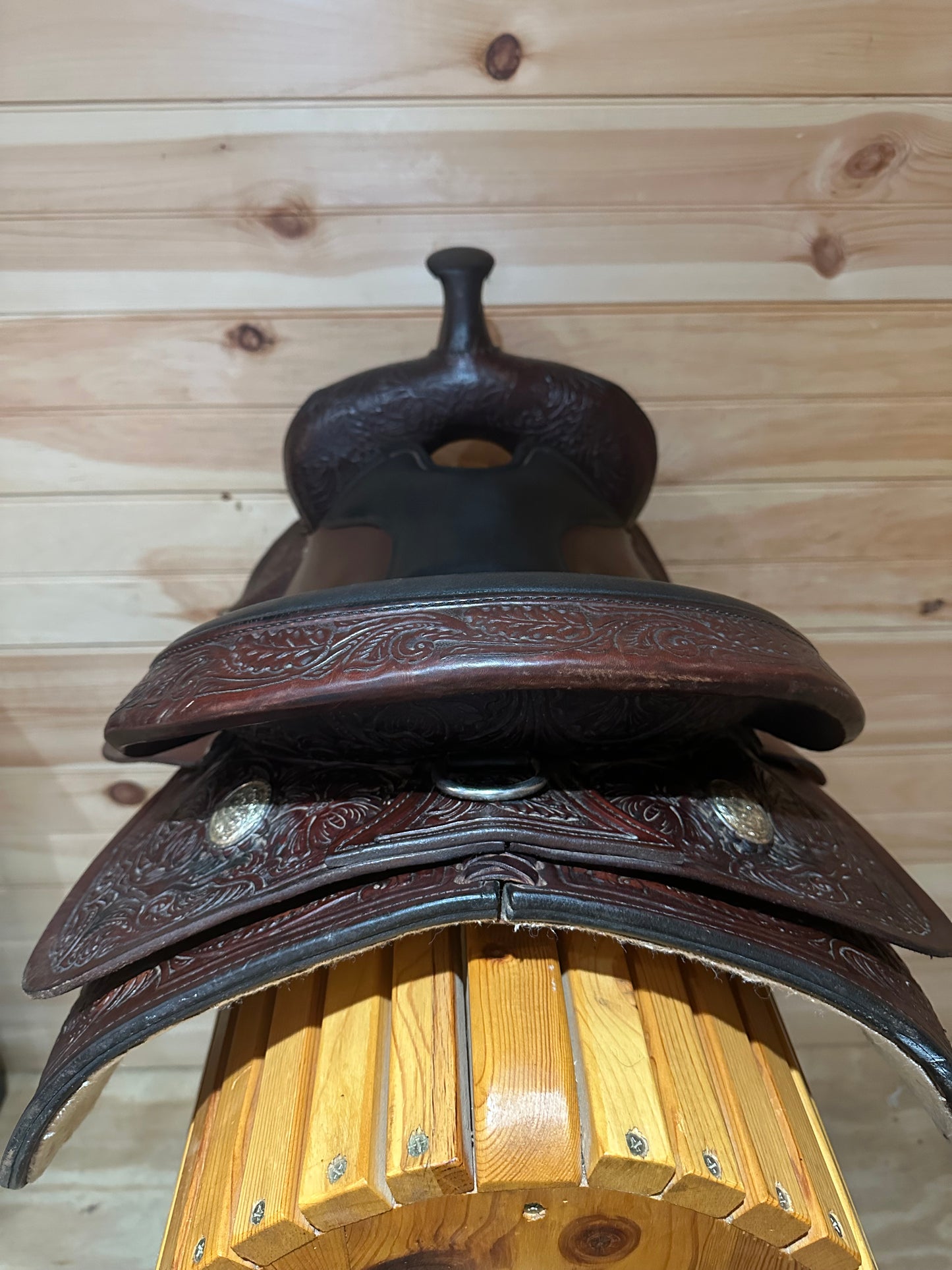 16” Circle Y High Horse Mineral Wells Western Trail Saddle Model 6812