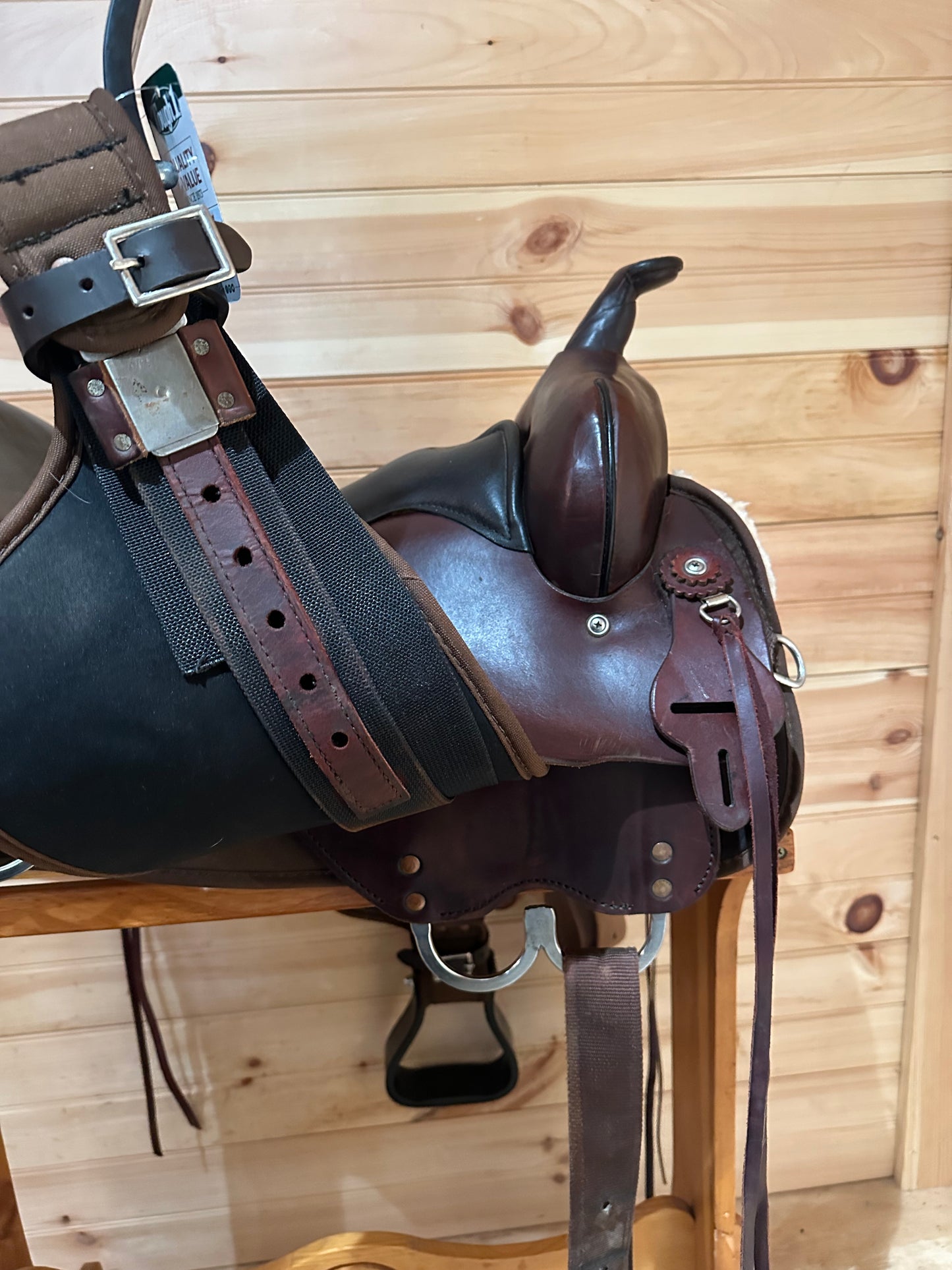 17” Circle Y High Horse Lockhart Western Trail Saddle Model 6910