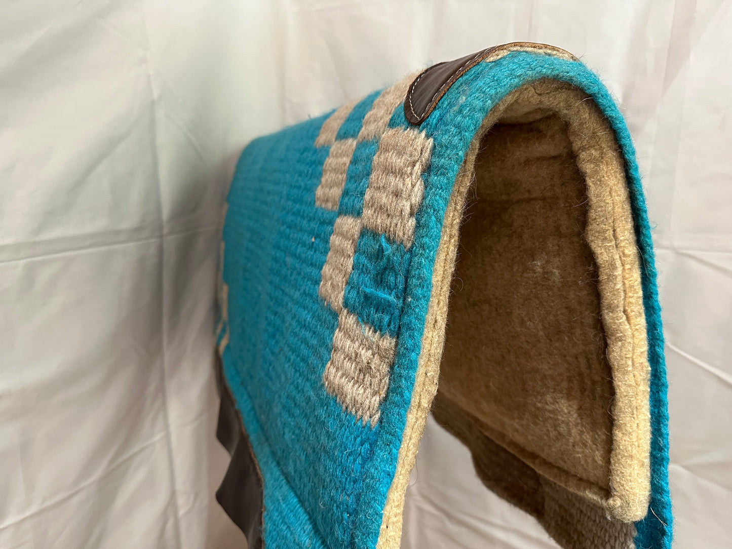 New Zealand Wool Cutter Style Western Saddle Pad, 33”L x34”L x1.5”