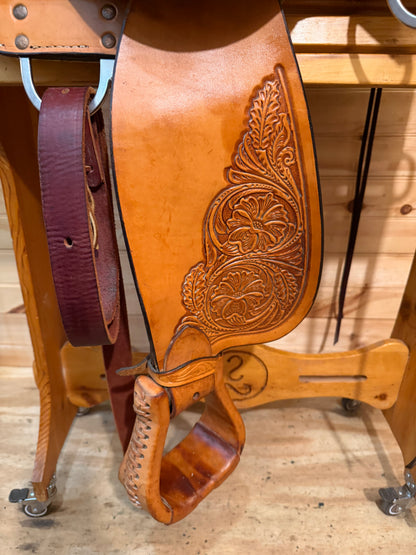 16” Circle Y High Horse Round Rock Gaited Western Trail Saddle Model 6870 (2015)