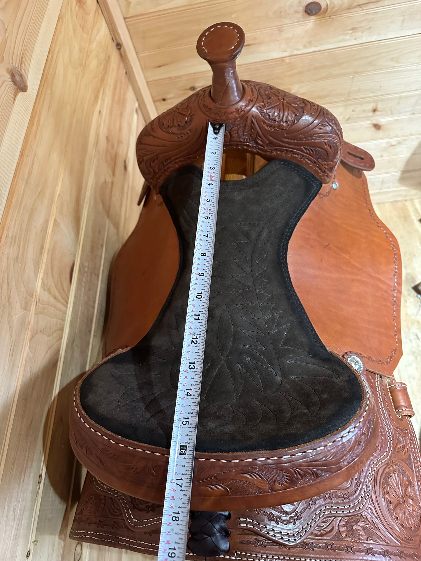 16” Corriente Association Western Trail Saddle