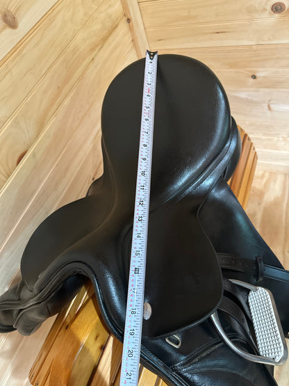 18” Thorowgood T6 GP Saddle (Adjustable)