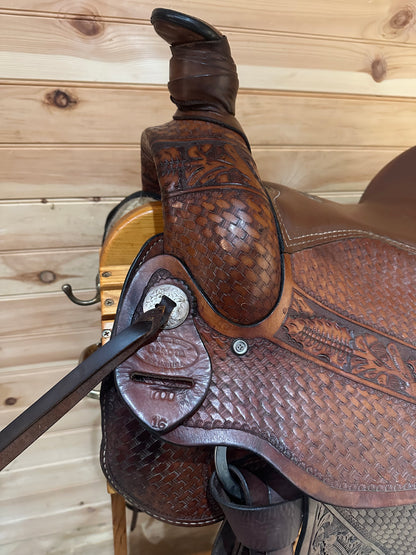 16” Dakota Saddlery Western Roping Saddle Model 700