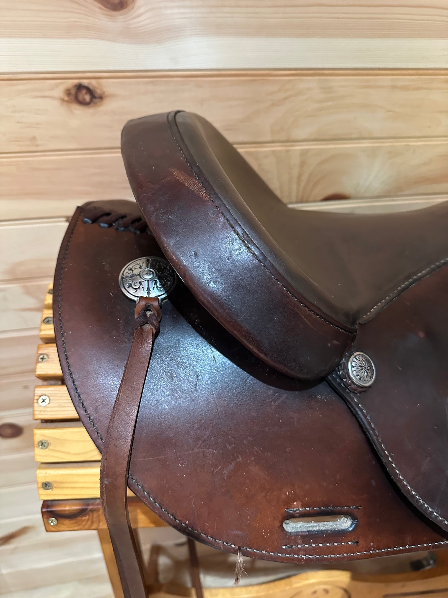 16” Tex Tan Hereford Round Skirt Western Trail Saddle Model 08-797C6