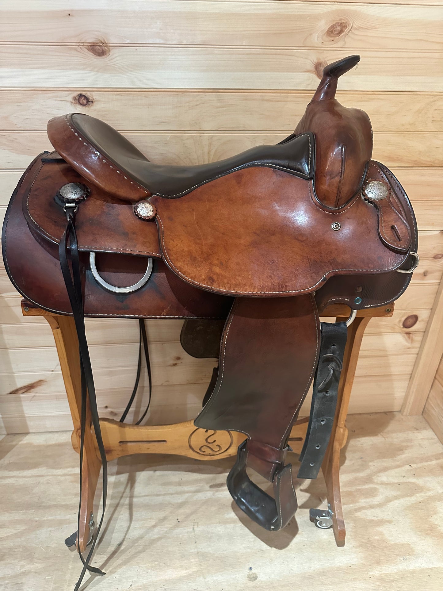 16.5” National Bridle Shop Tennessean Gaited Western Saddle Model 2623