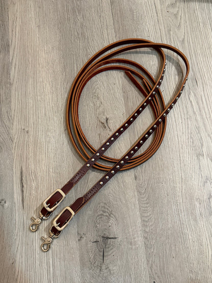 Dotted Leather Split Reins 8’ Quick Change Ends w/ Snaps - Burgundy