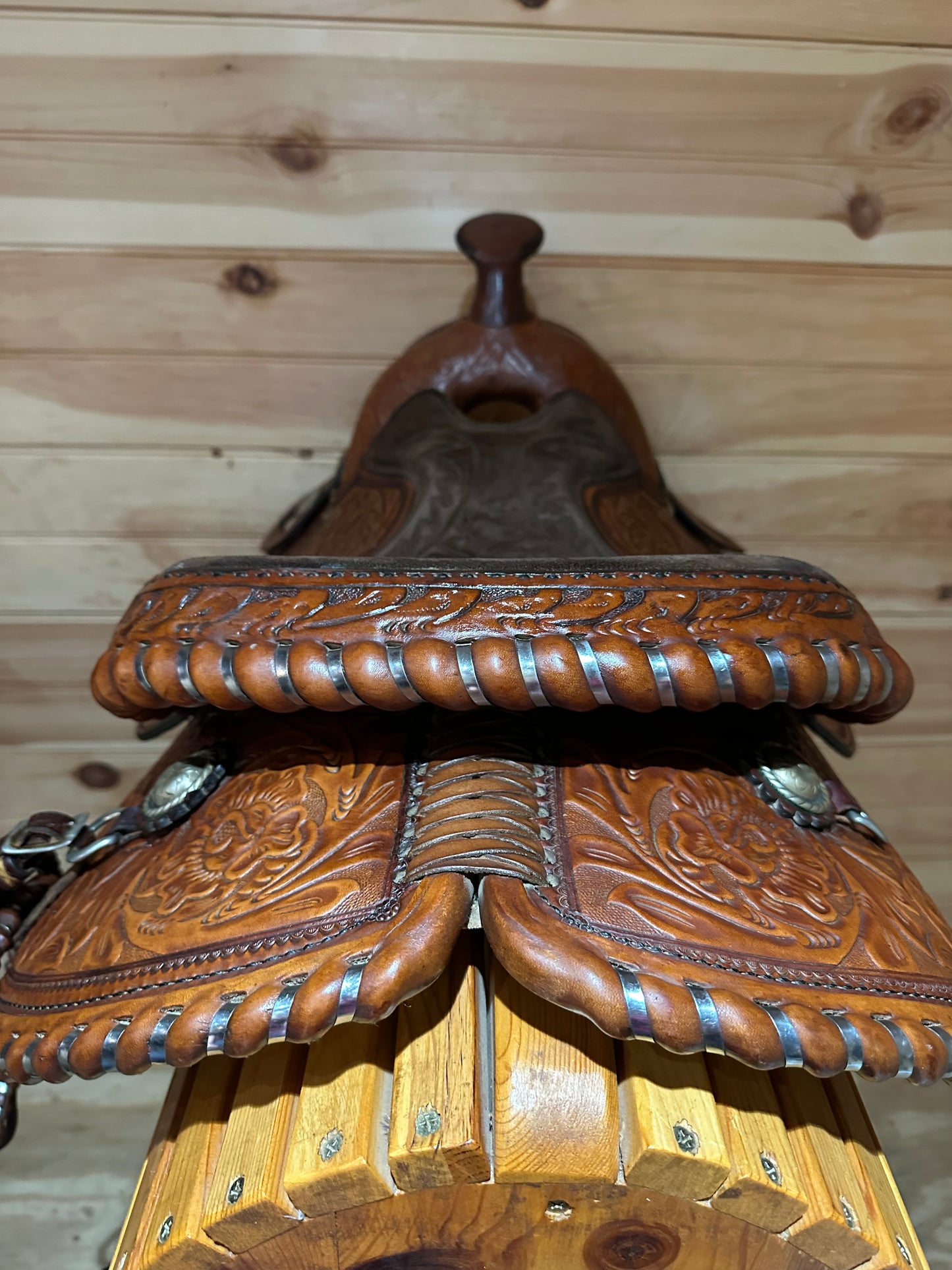 16” Crates Arabian Western Saddle Model 351