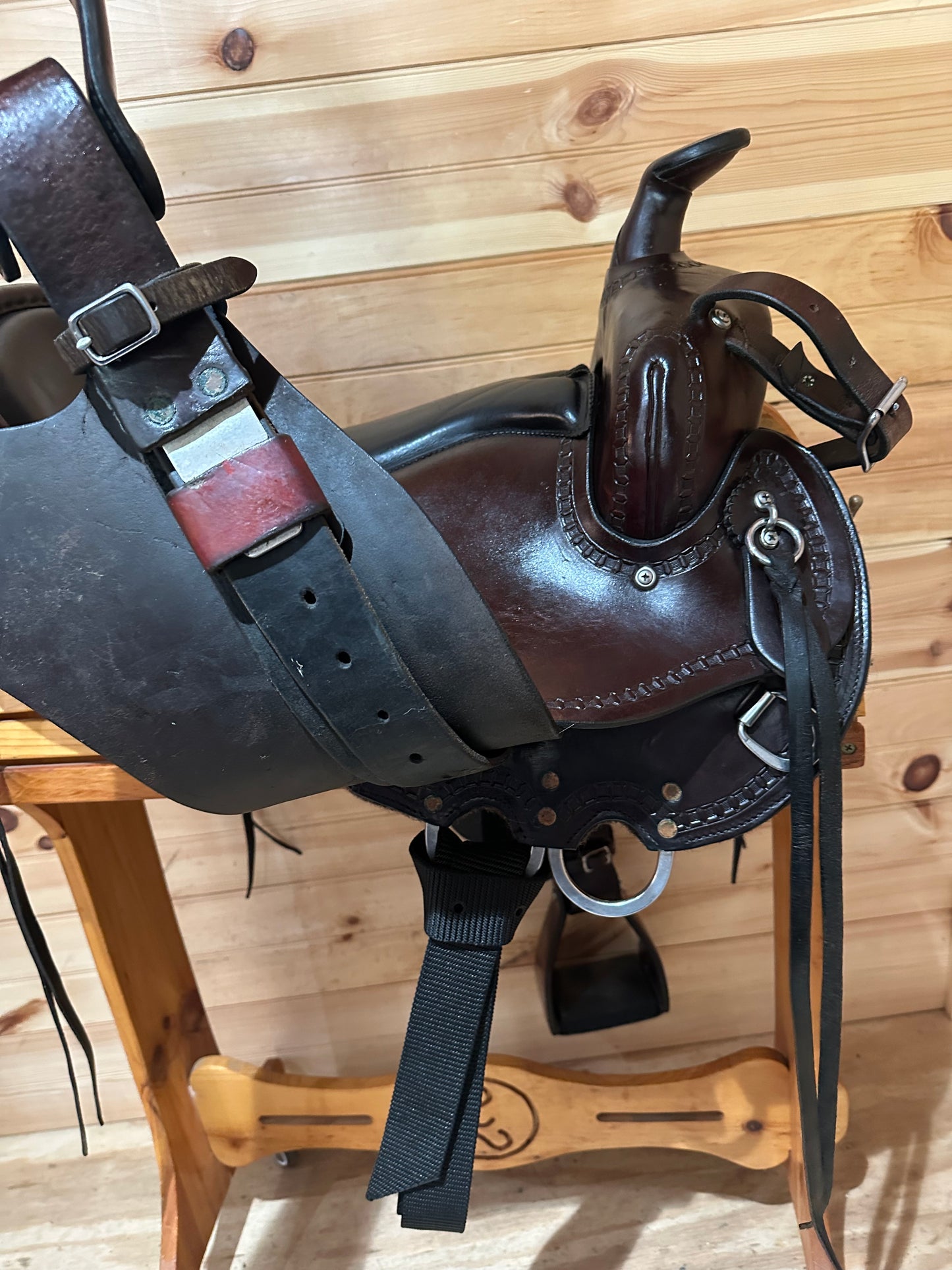 16” Dixieland Gaited Western Trail Saddle
