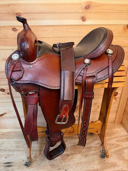 16” Cashel Round Skirt by Martin Saddlery Western Trail Saddle