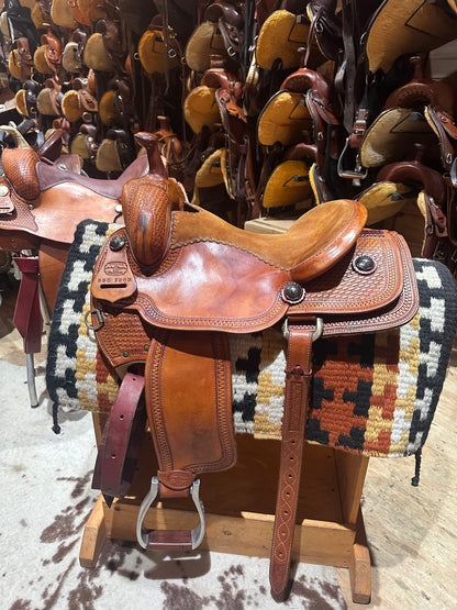 15.5” McCall Cow Horse  Western Saddle Model 690 1203