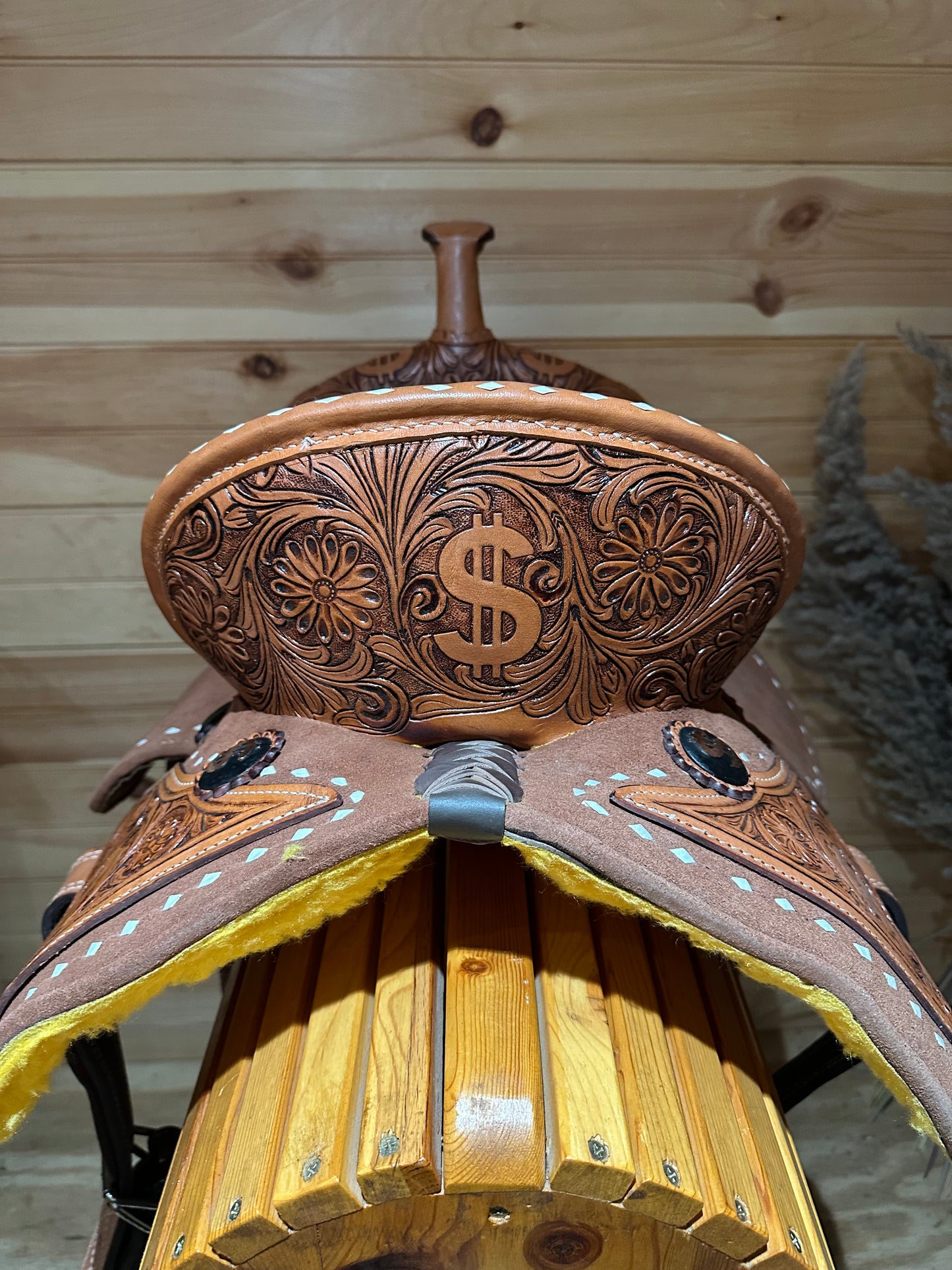 Silver Royal Ca$h Barrel Saddle