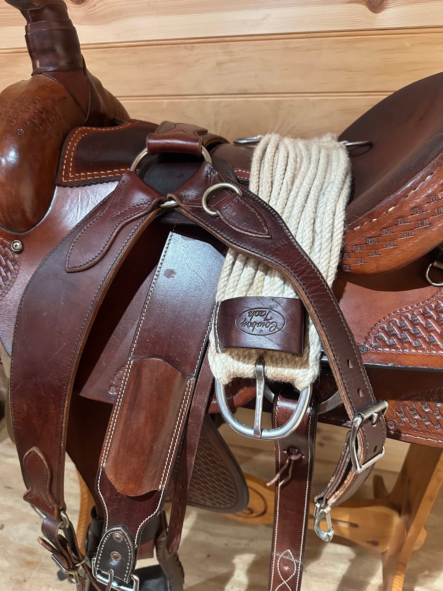 17” Dakota Saddlery Western Roping Saddle Model 501 *Package*