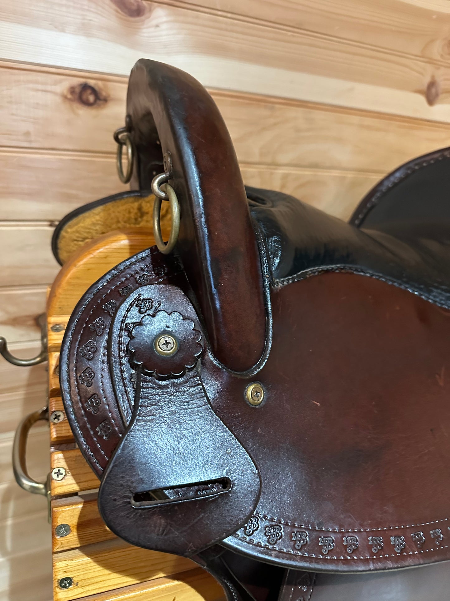 17” Imus 4Beat Gaited Endurance Trail Saddle