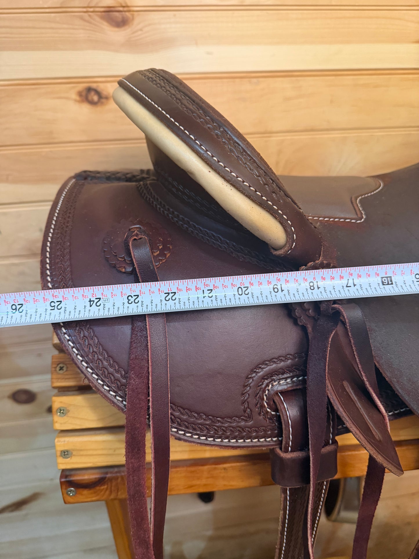 16” McCall Mclite Wade Saddle Model W153-726