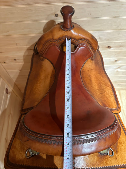 16” Circle Y Reiner Western saddle Model 1375