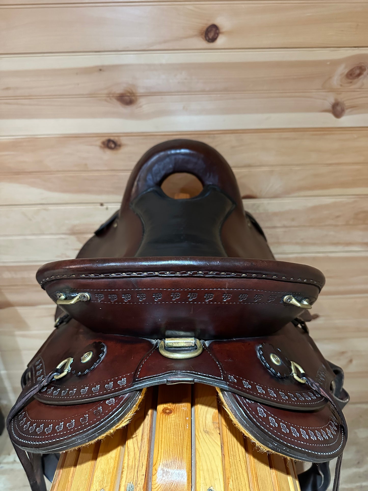 17” Imus 4Beat Gaited Endurance Trail Saddle