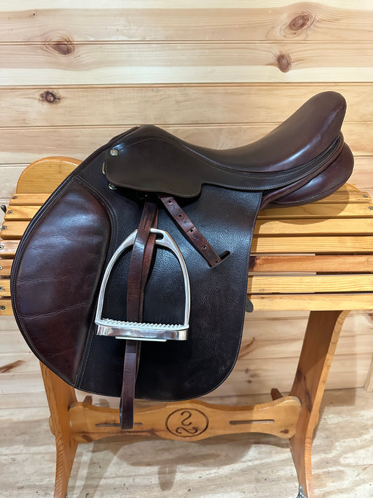 15 3/4” Collegiate Convertible Saddle- Easy Change Gullet