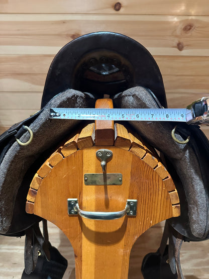 17.5” Tucker Equitation Endurance Trail Saddle Model 149