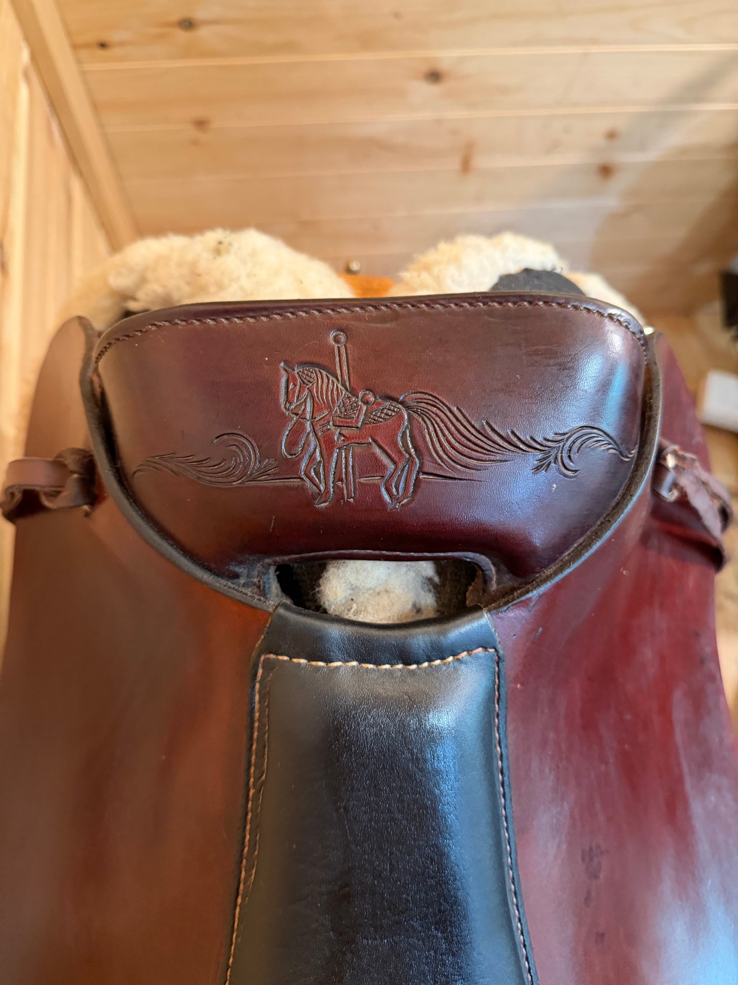 15” Skyhorse Skyrider Hybrid Endurance Saddle