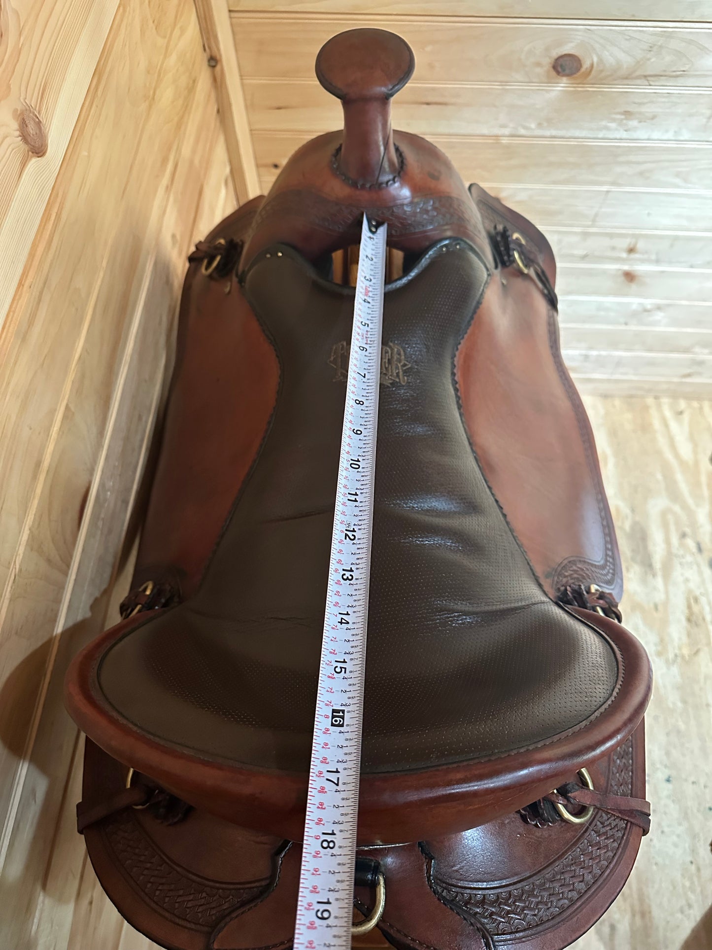 16.5” Tucker Gen II Southpass Western Trail Saddle Model 288