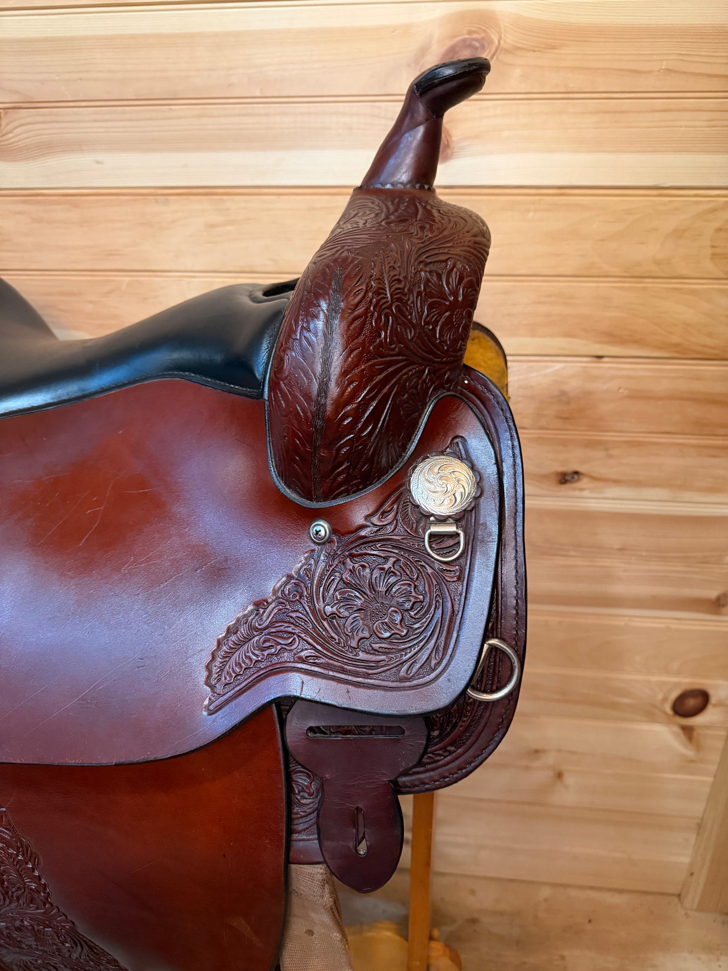 18” Circle Y Houston Western Trail Saddle Model 2610