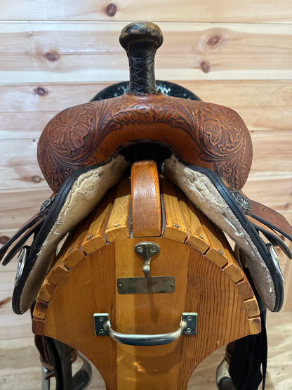 16” Circle Y High Horse Jewel Western Barrel Saddle Model 6224 (2017)
