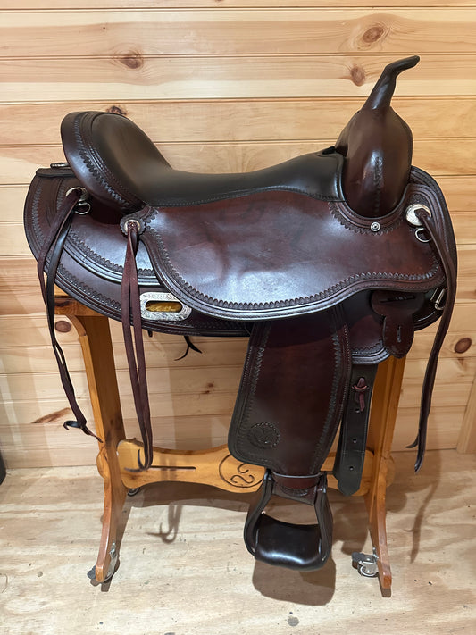17” Circle Y Omaha Flex-Lite Round Skirt Western Trail Saddle Model 1554