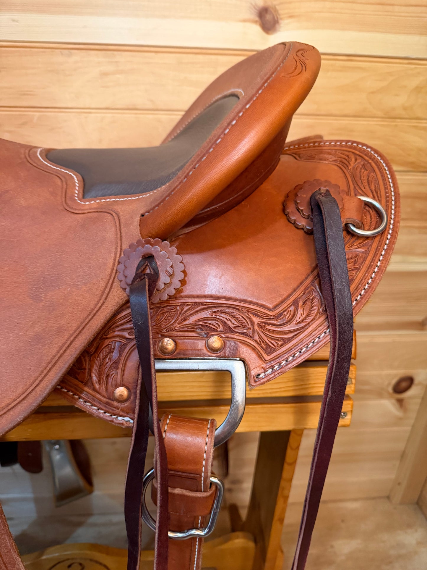 16” McCall Mclite Wade Saddle Model W071-326