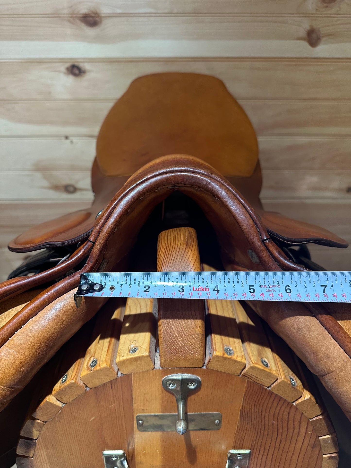 18” Stubben Lohengrin CS Elite Saddle (32cm)