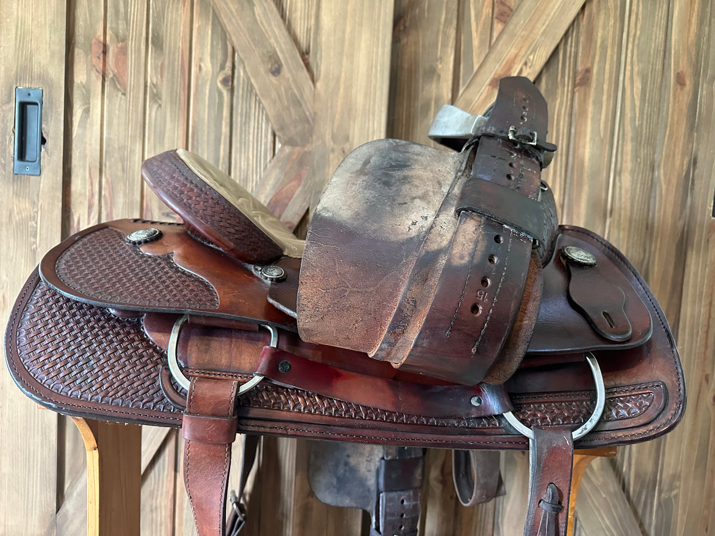 16” Tex Tan Hereford Roping Saddle