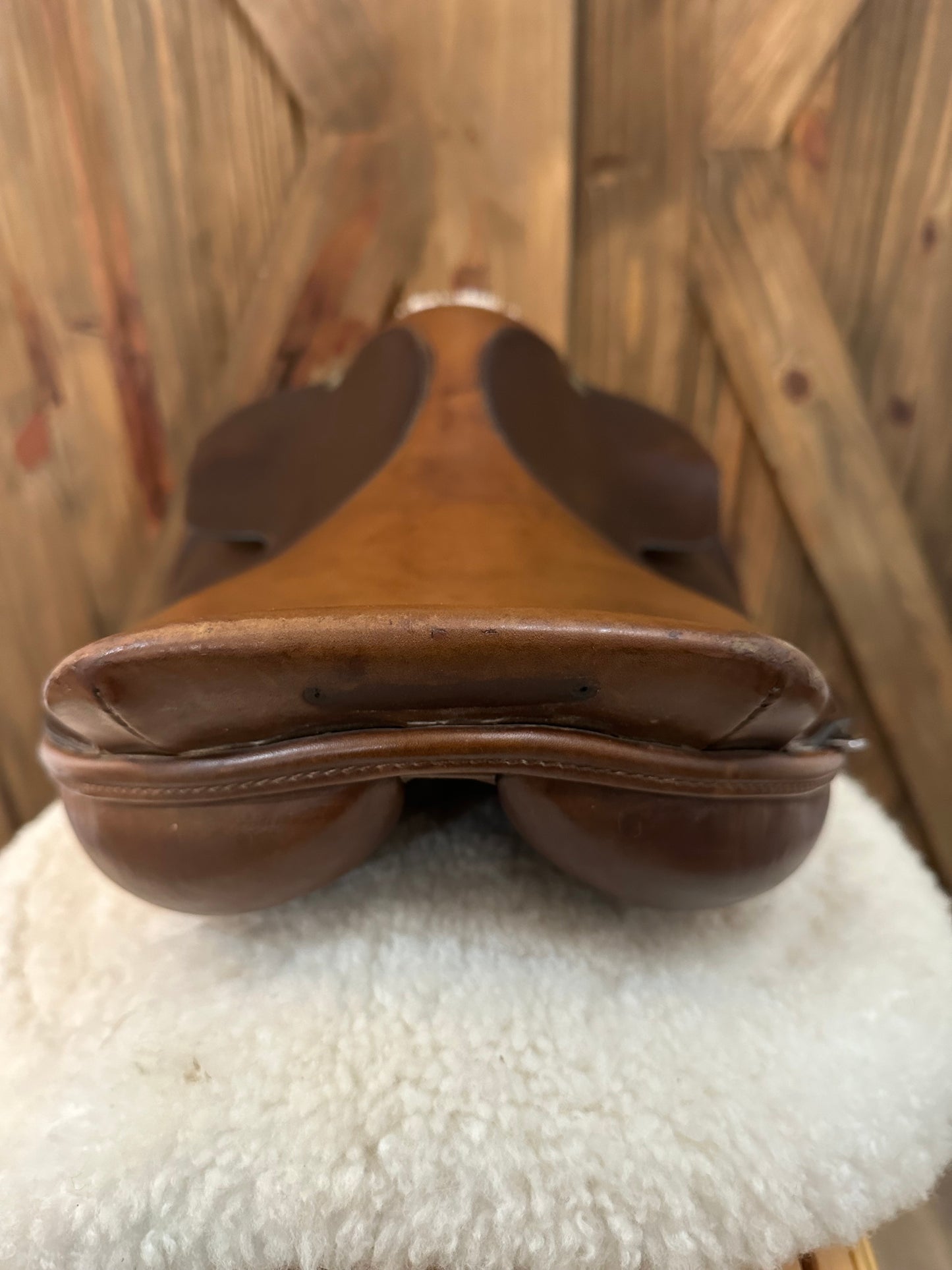 17.5” Crosby Prix Des Nations Close Contact Saddle